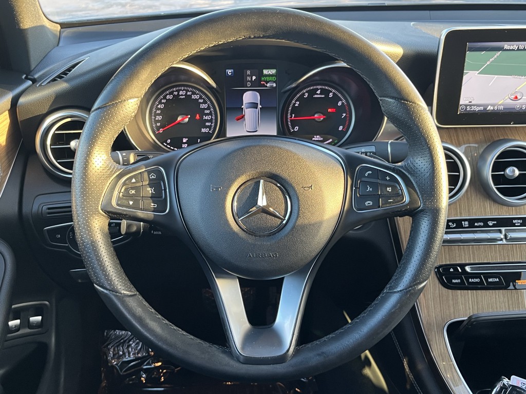 2018 Mercedes-Benz GLC-Class Image 17