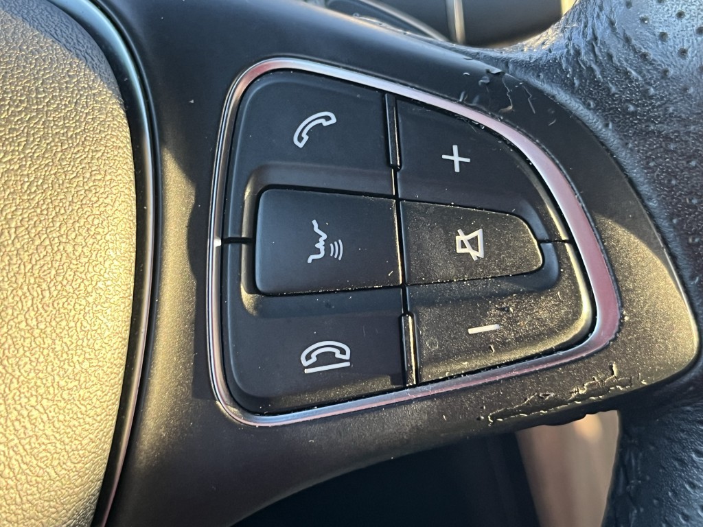 2018 Mercedes-Benz GLC-Class Image 19