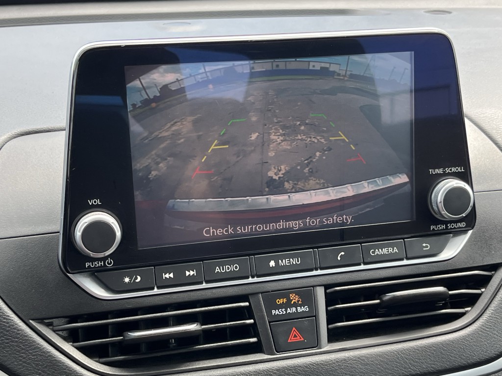 2022 Nissan Altima Image 7