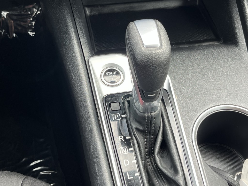 2022 Nissan Altima Image 22