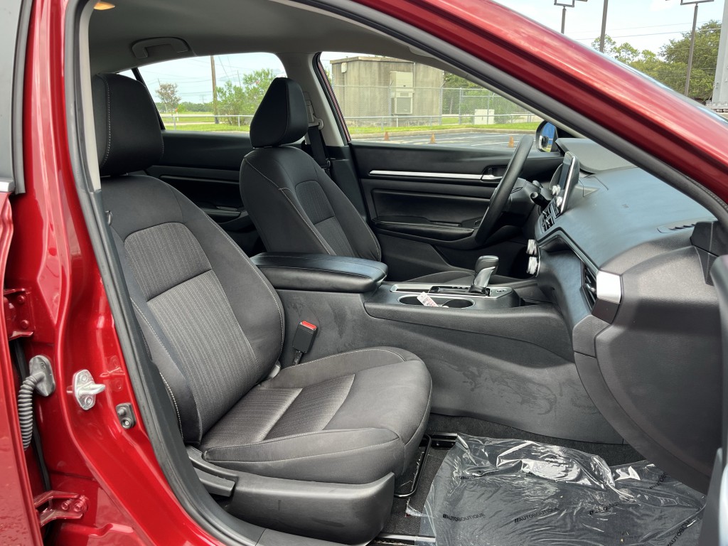 2022 Nissan Altima Image 29