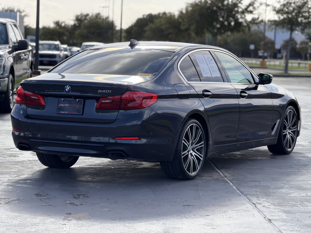 2017 BMW 5 Series Image 12