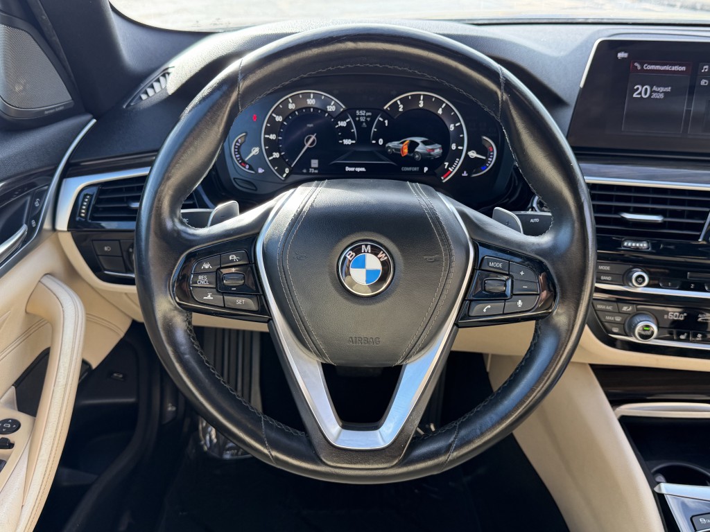 2017 BMW 5 Series Image 14