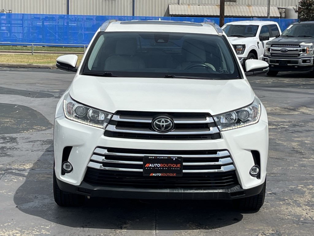 2019 Toyota Highlander Image 6