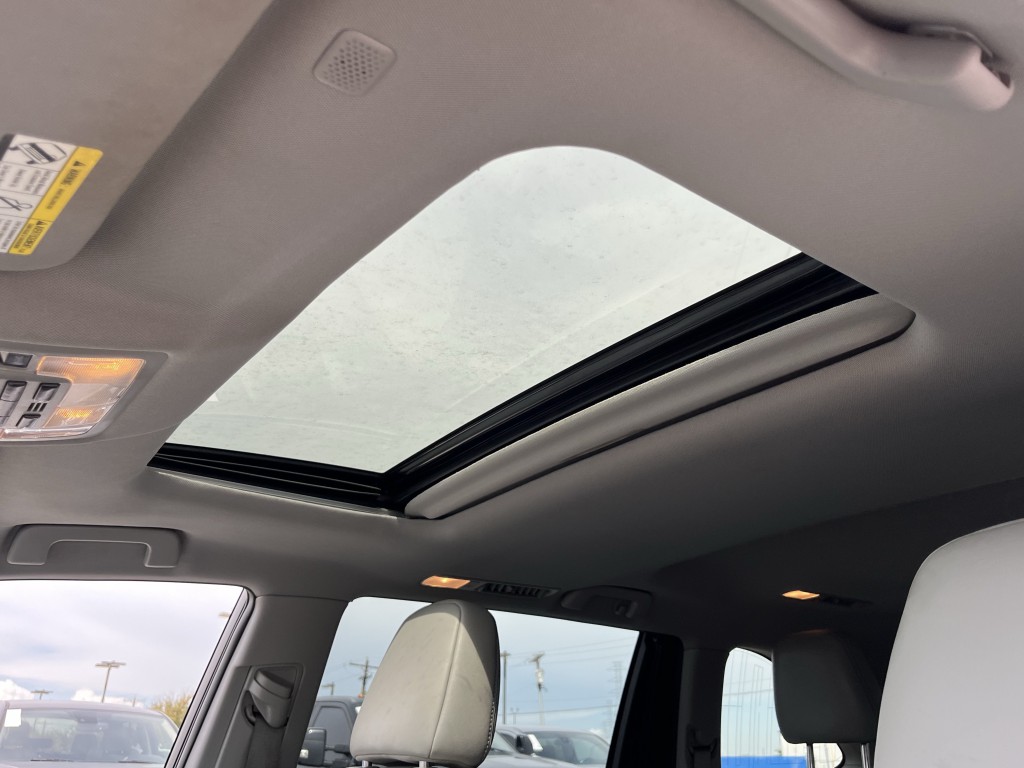 2019 Toyota Highlander Image 9