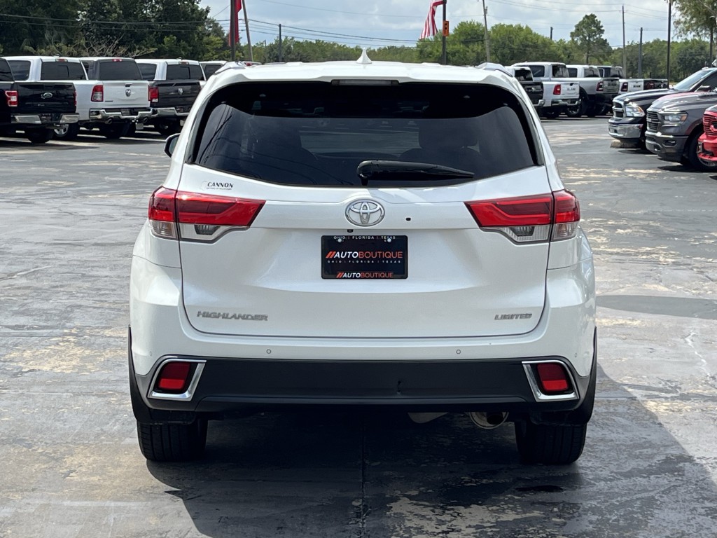 2019 Toyota Highlander Image 10