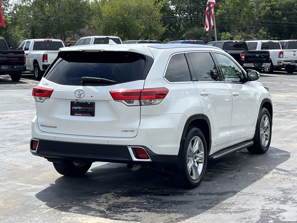 2019 Toyota Highlander Image 11
