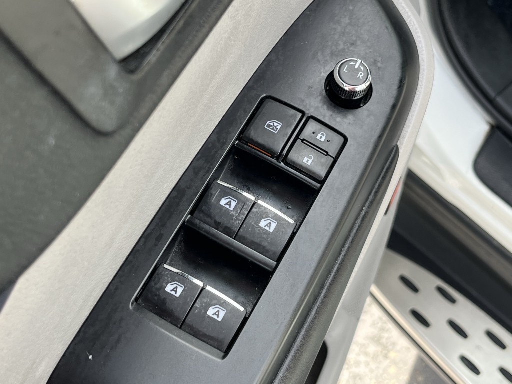 2019 Toyota Highlander Image 25