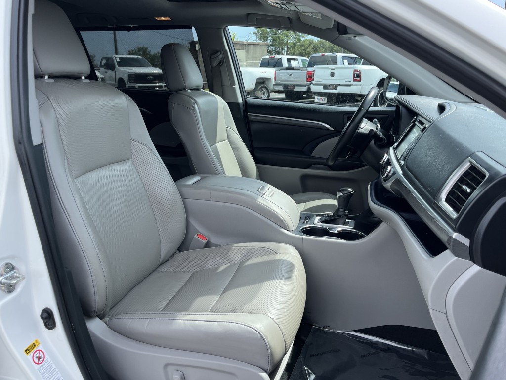 2019 Toyota Highlander Image 29