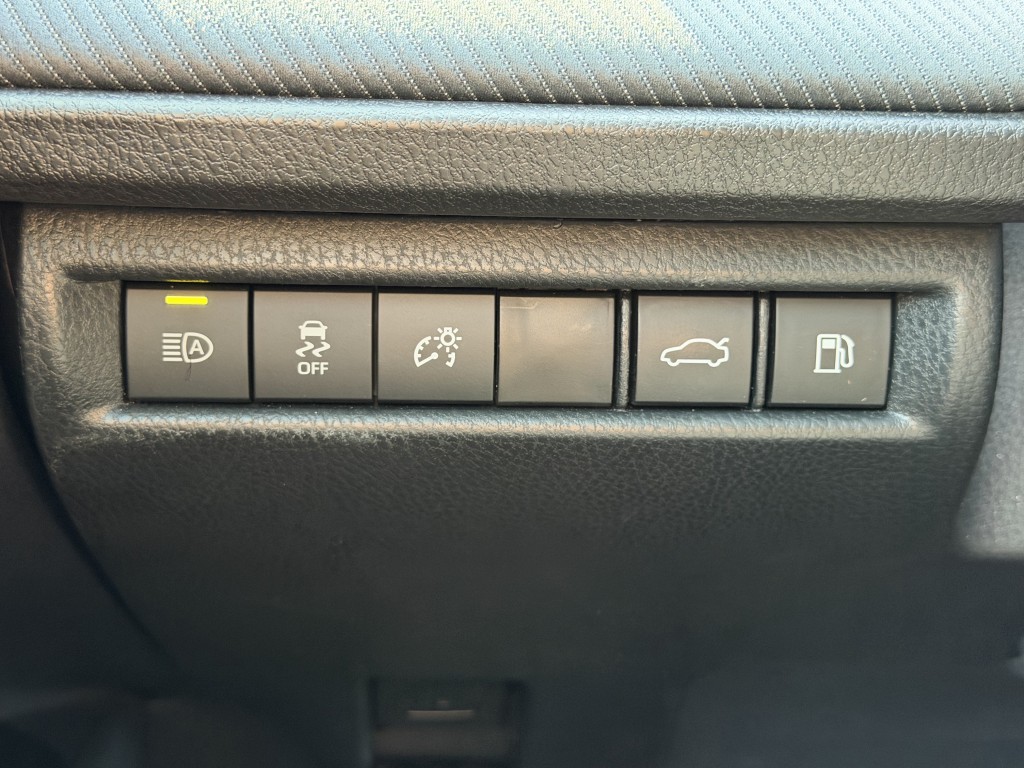 2026 Toyota Camry Image 25