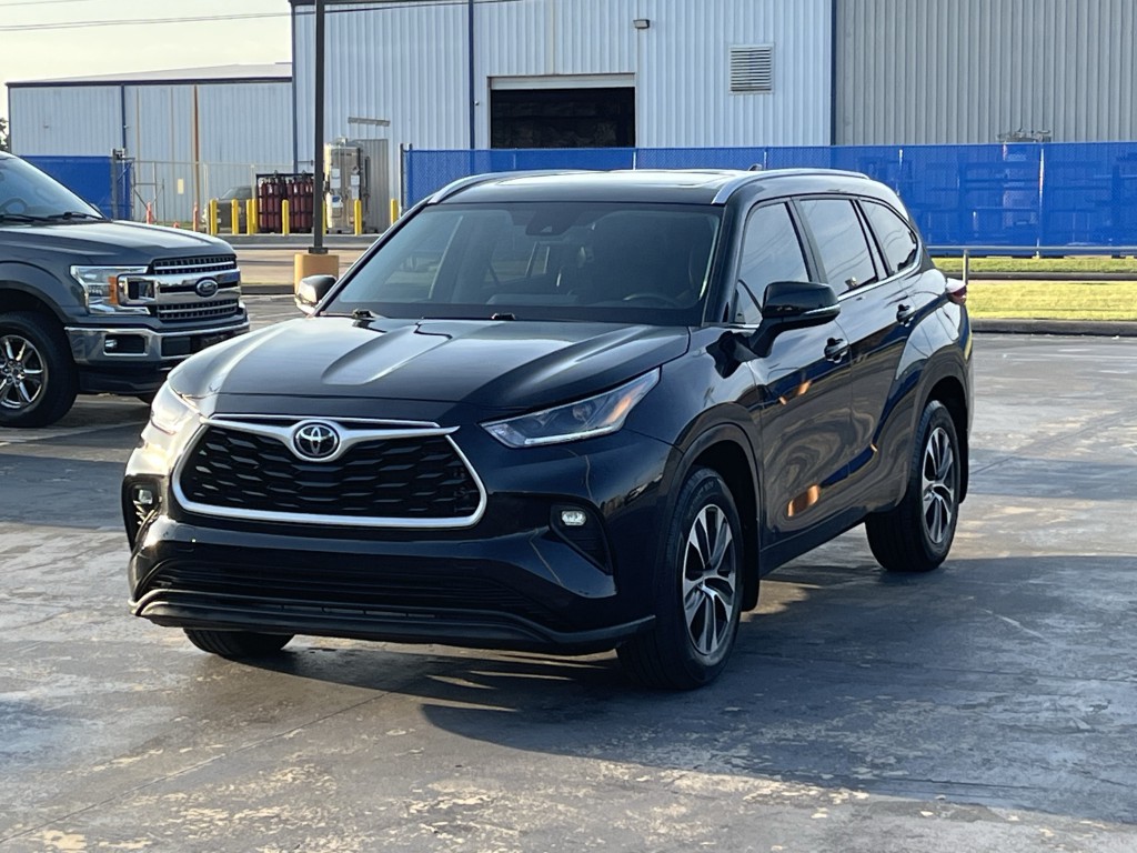 2023 Toyota Highlander Image 3