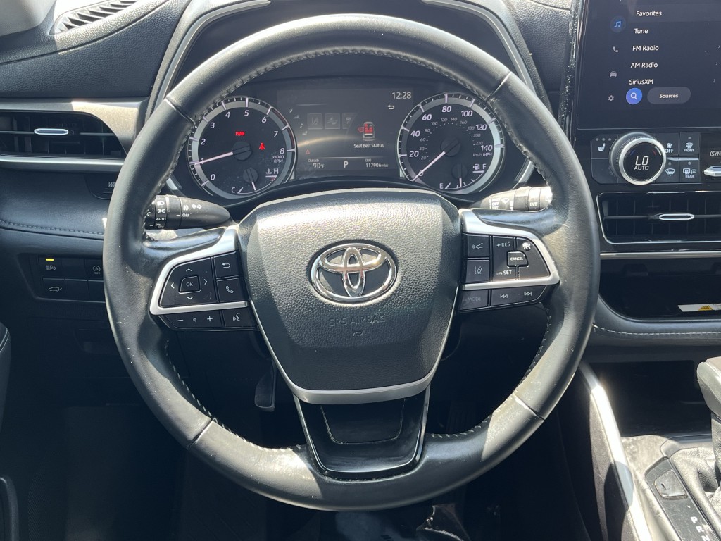 2023 Toyota Highlander Image 18