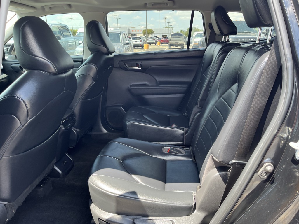2023 Toyota Highlander Image 31