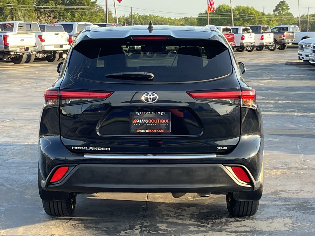 2023 Toyota Highlander Image 11