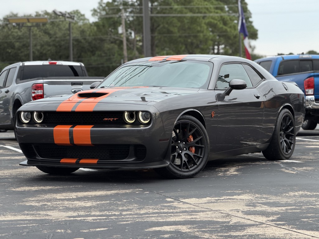 2016 Dodge Challenger Image 6