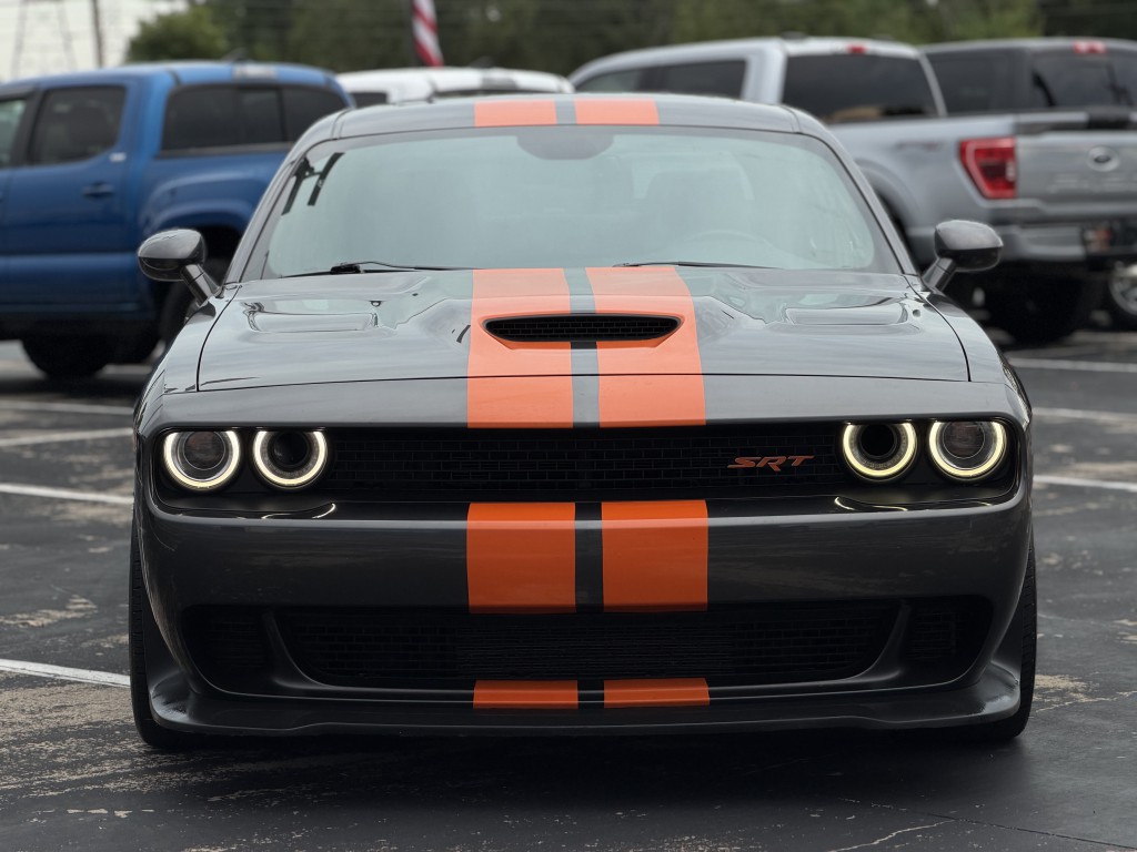 2016 Dodge Challenger Image 8