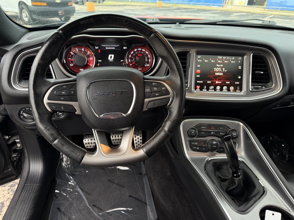 2016 Dodge Challenger Image 26