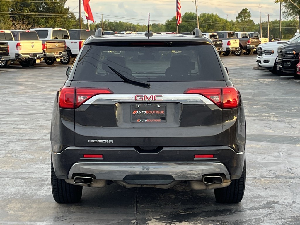 2018 GMC Acadia Image 10