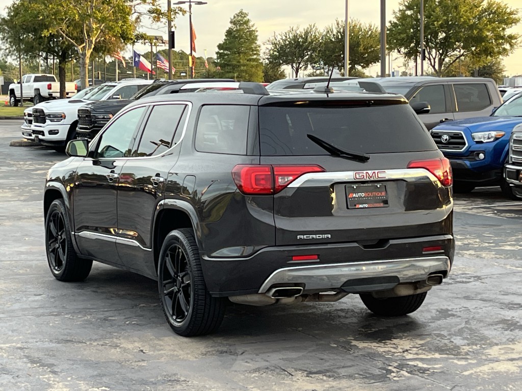 2018 GMC Acadia Image 12