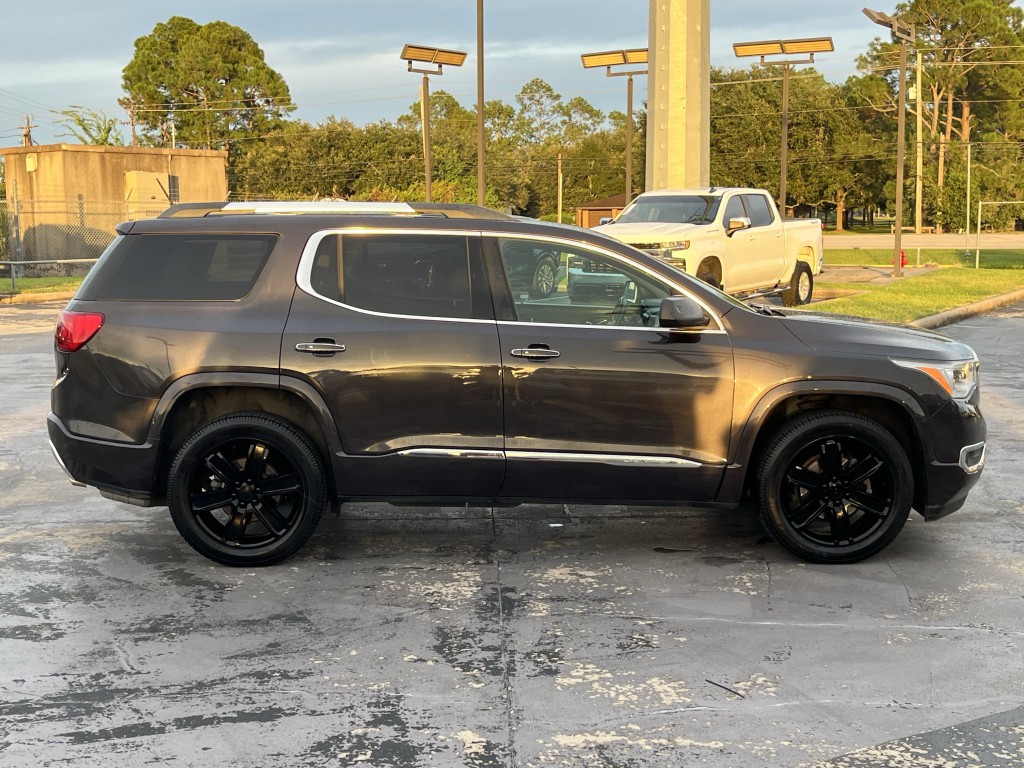 2018 GMC Acadia Image 13