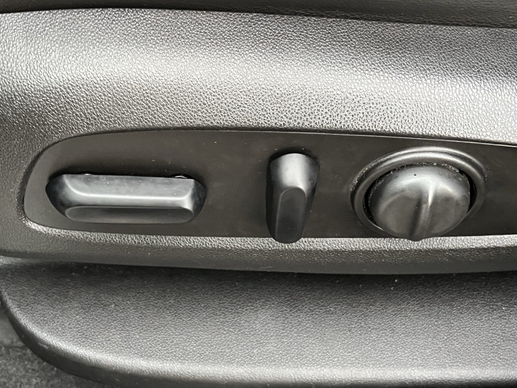 2018 GMC Acadia Image 28