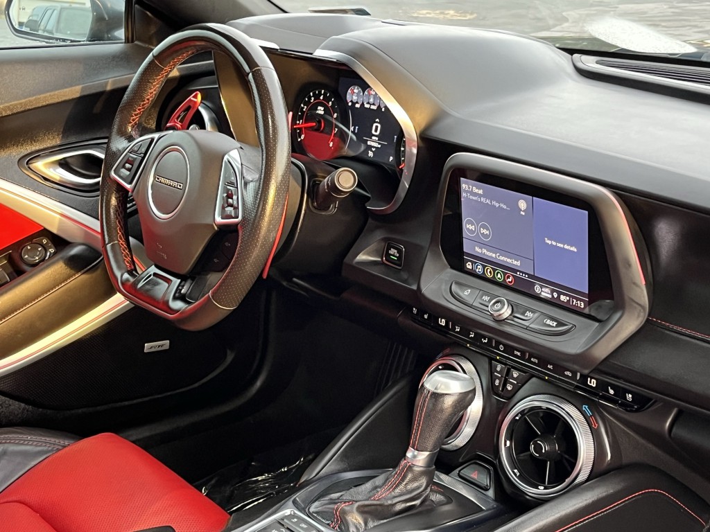 2021 Chevrolet Camaro Image 17
