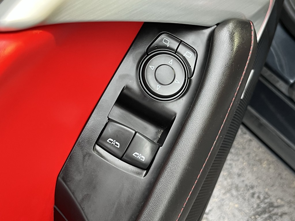 2021 Chevrolet Camaro Image 26