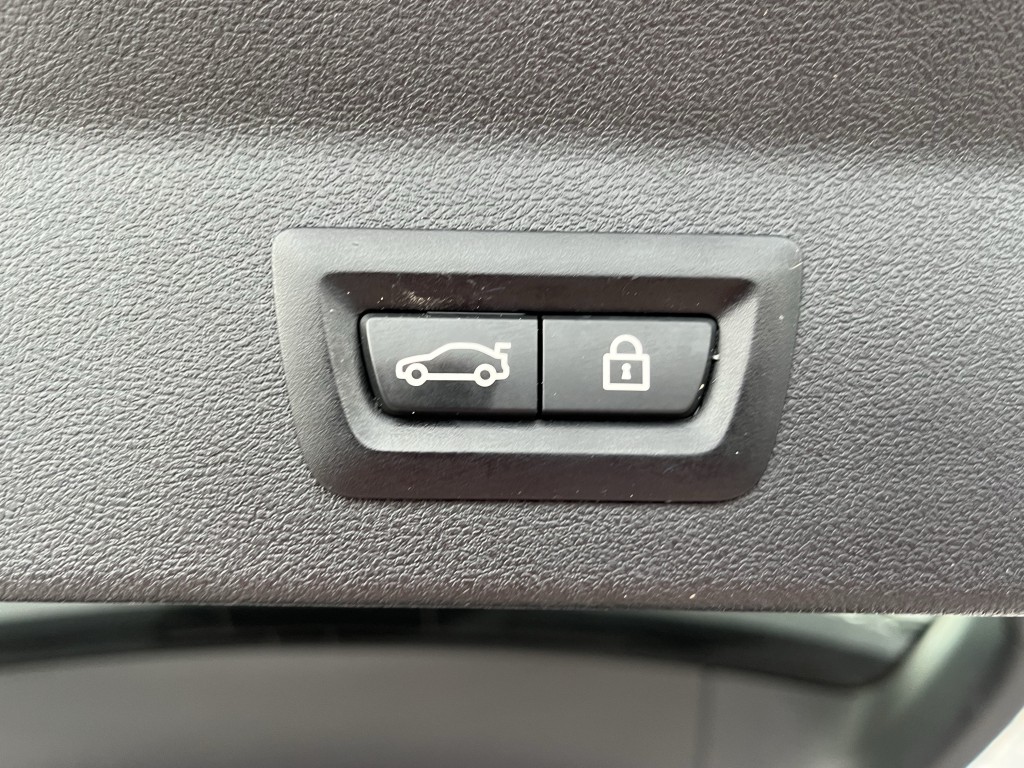 2018 BMW X3 Image 16
