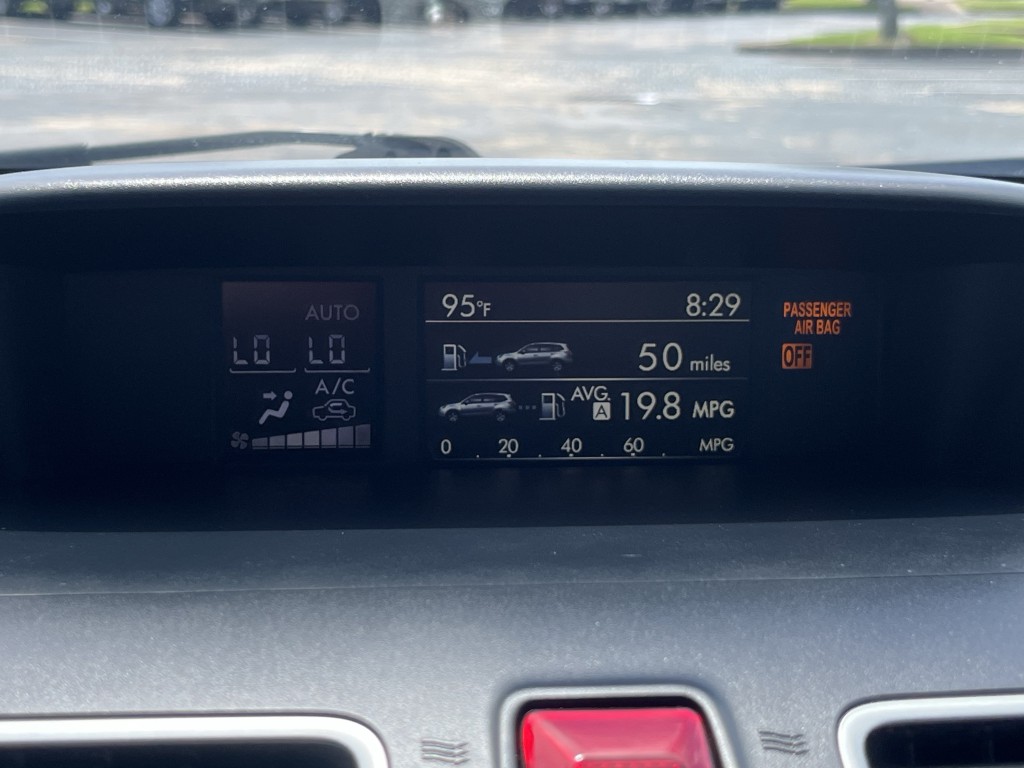 2017 Subaru Forester Image 10