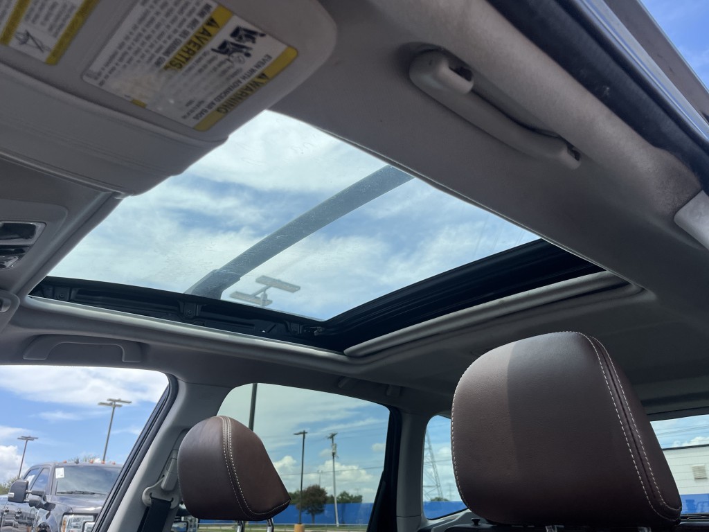 2017 Subaru Forester Image 11