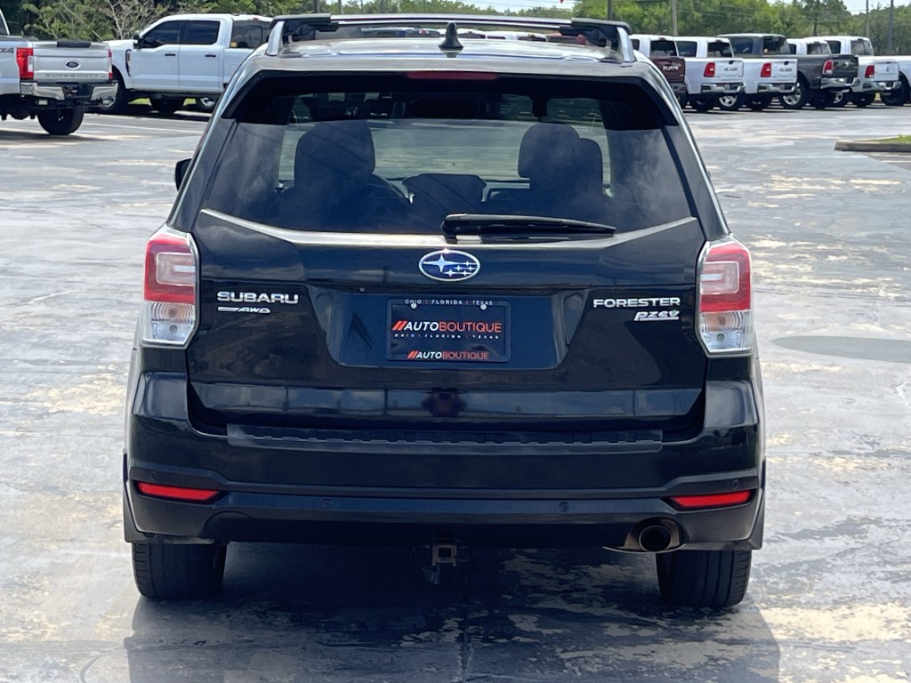 2017 Subaru Forester Image 12