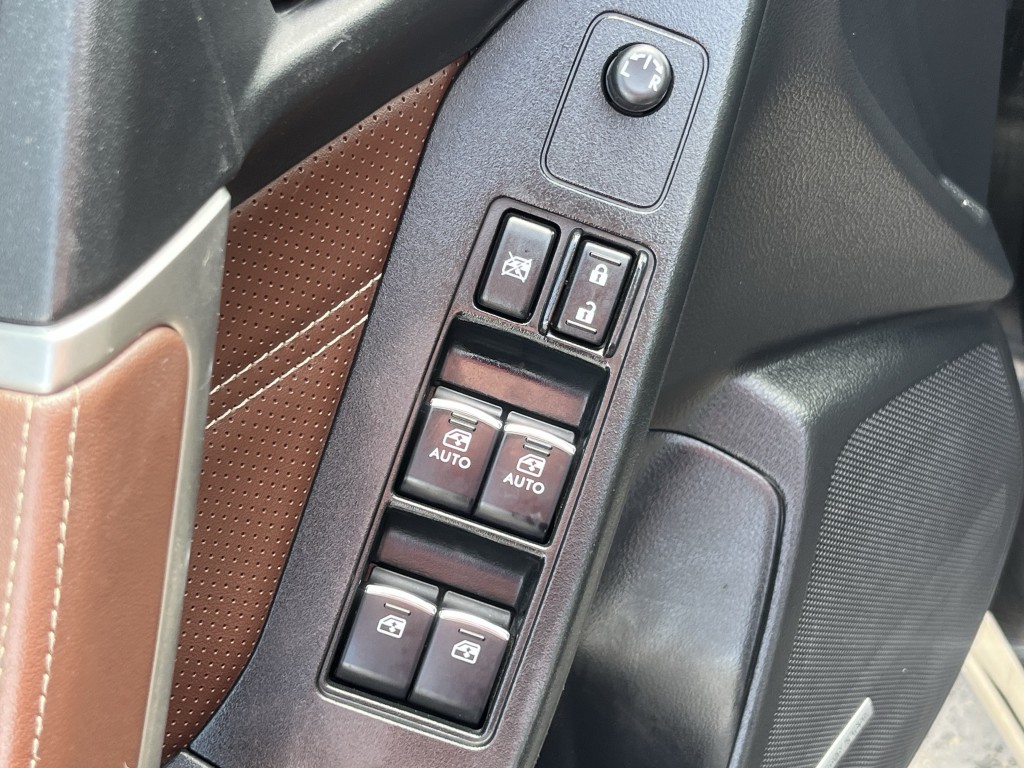 2017 Subaru Forester Image 29