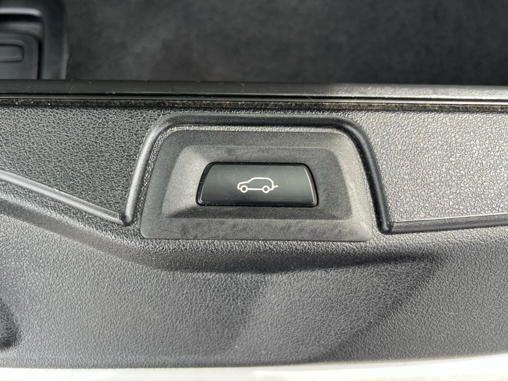 2019 BMW X5 Image 16