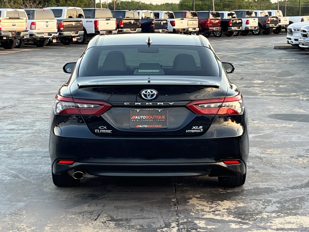 2023 Toyota Camry Image 9