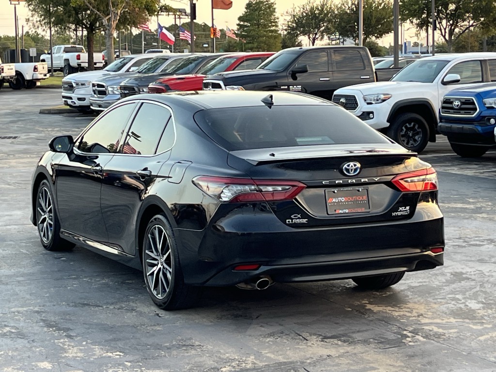 2023 Toyota Camry Image 11