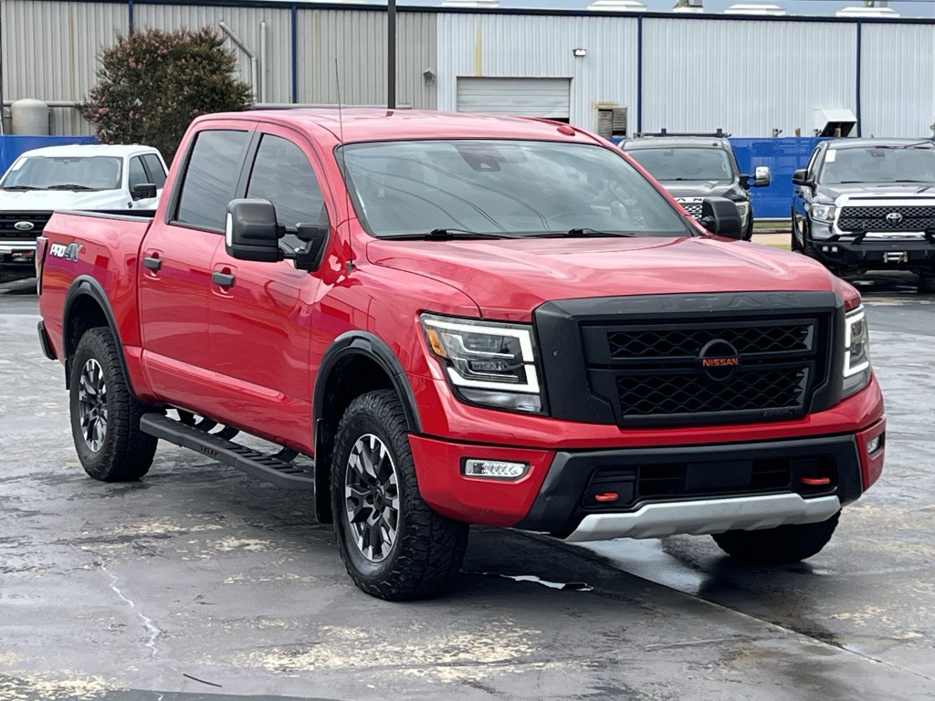 2021 Nissan Titan Image 5