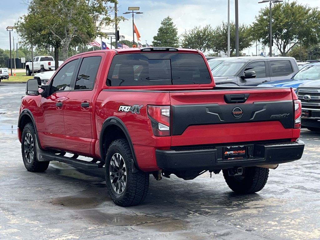 2021 Nissan Titan Image 11