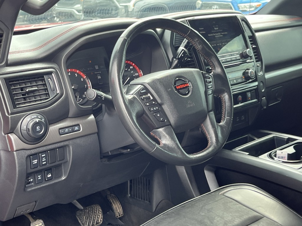 2021 Nissan Titan Image 14
