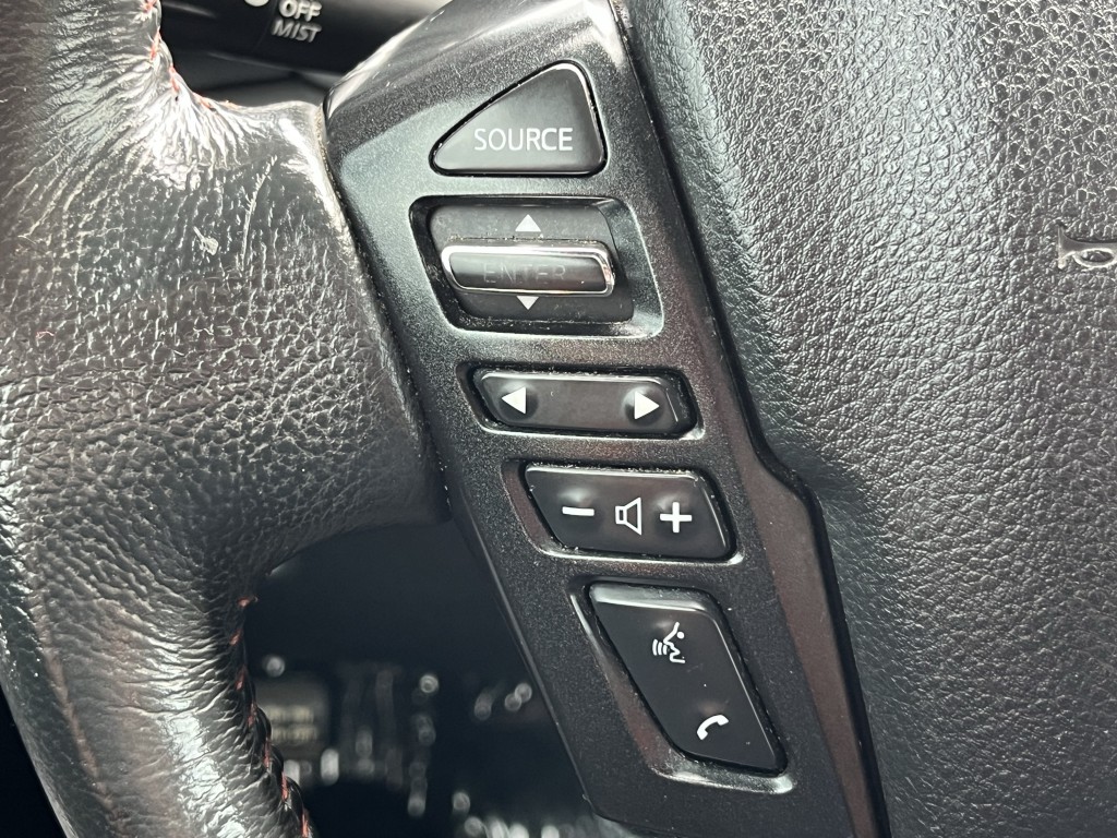 2021 Nissan Titan Image 18