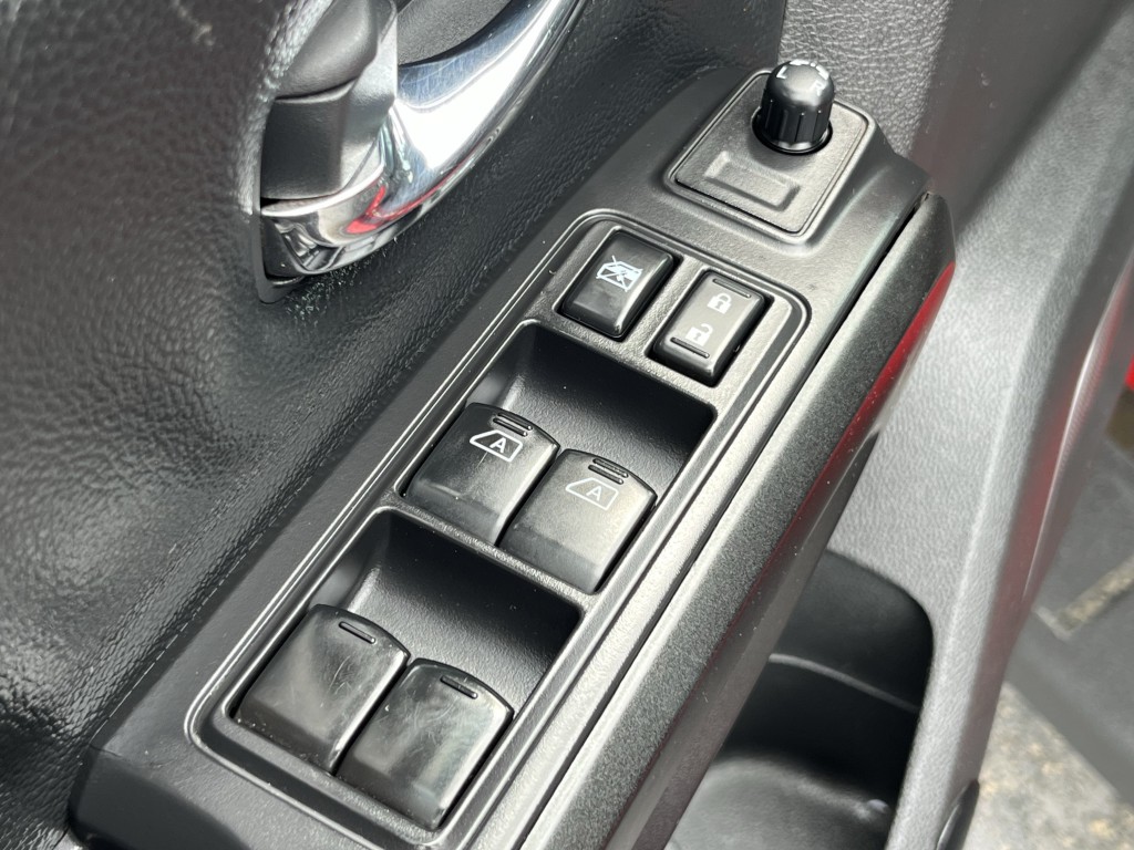 2021 Nissan Titan Image 24