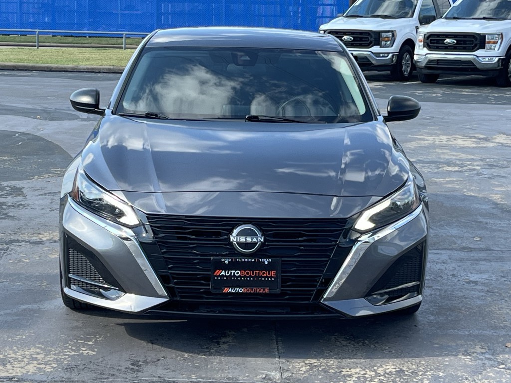 2025 Nissan Altima Image 6