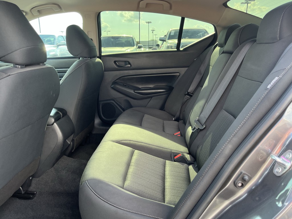 2025 Nissan Altima Image 27