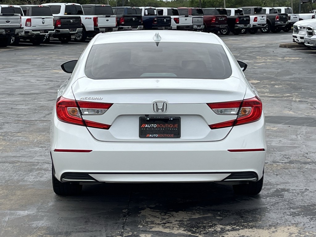 2019 Honda Accord Image 9
