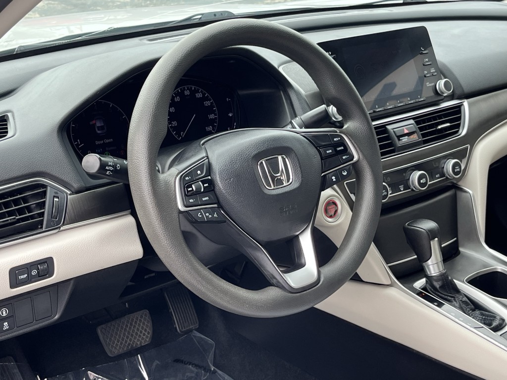 2019 Honda Accord Image 16