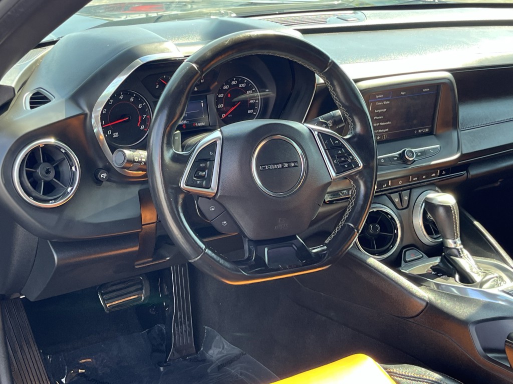 2019 Chevrolet Camaro Image 14