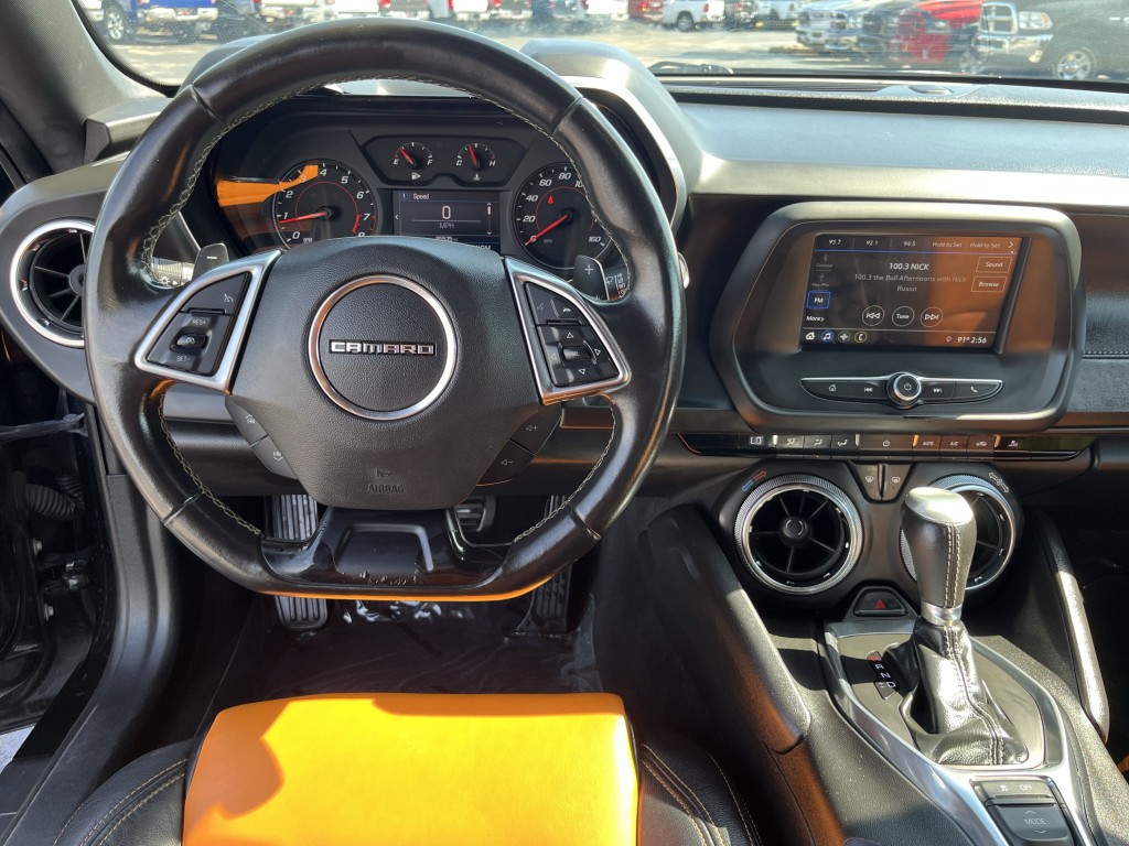 2019 Chevrolet Camaro Image 16
