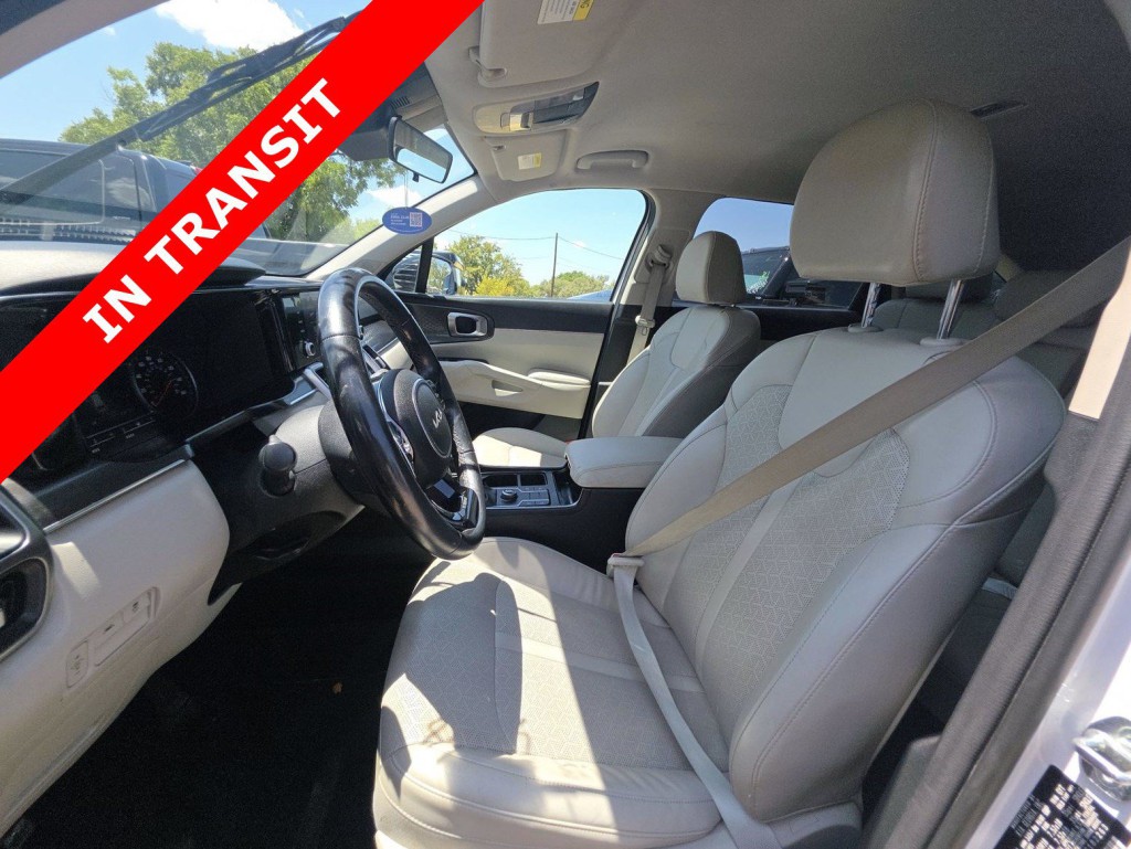 2023 Kia Sorento Image 8