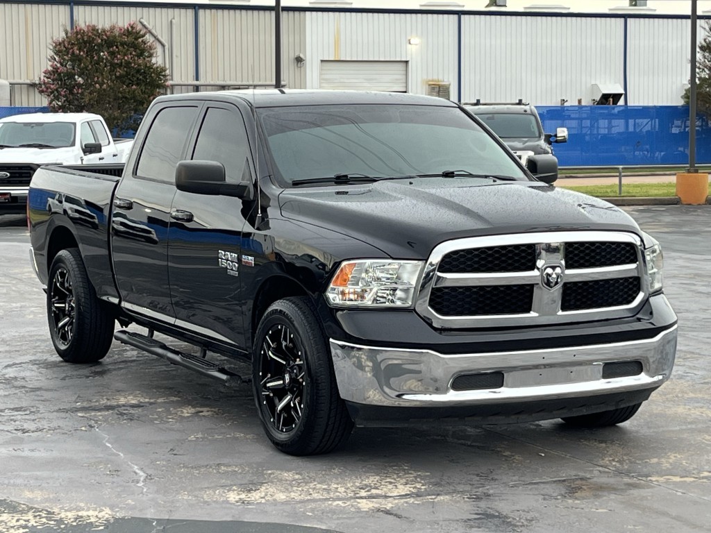 2019 RAM 1500 Image 5