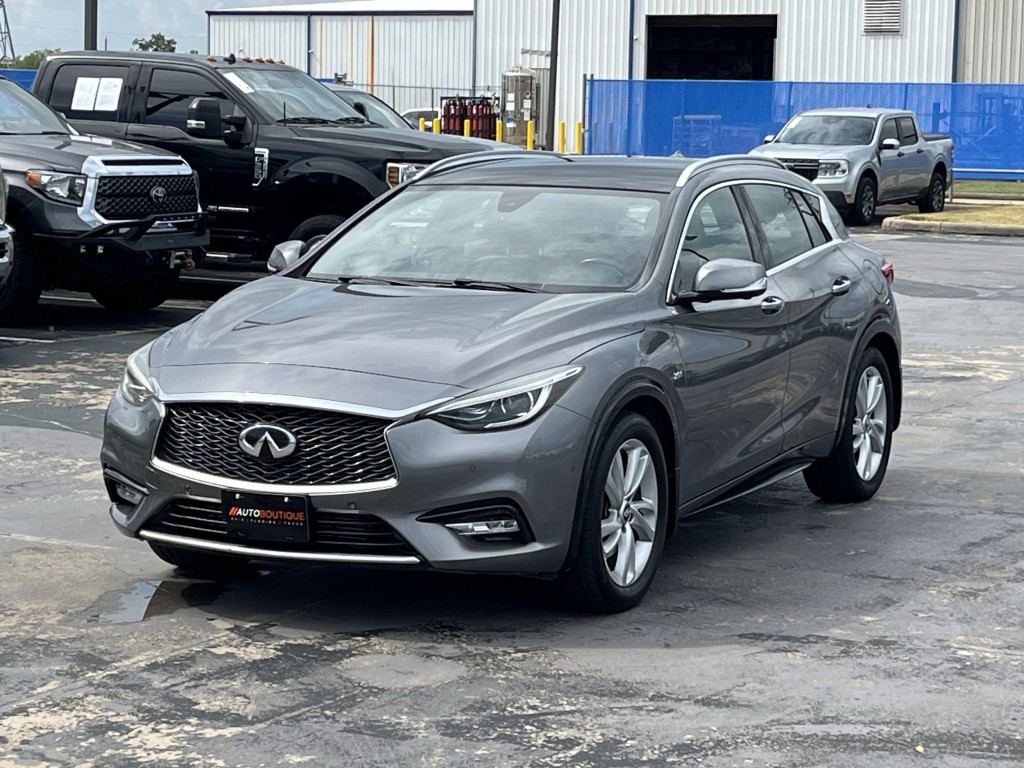 2019 INFINITI QX30 Image 3