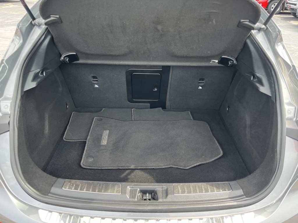 2019 INFINITI QX30 Image 15